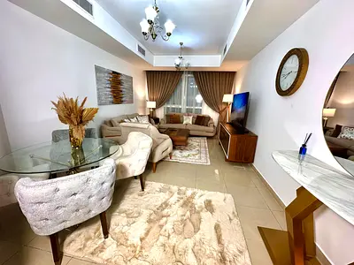 غرفه وصاله / فرش فندقى / بلكونه / اطلاله بحريه / الشارقه