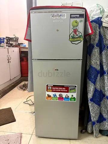 Geepas top-freezer refrigerator - good working condition