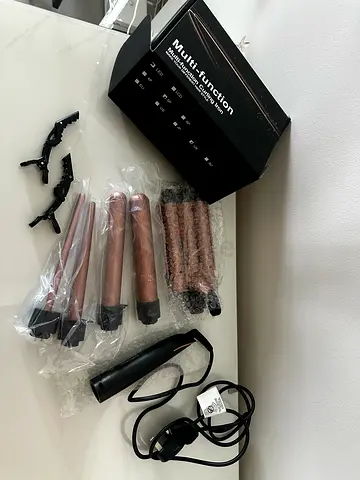 Multi-Function Curling Iron Set with Interchangeable Barrels – Excellent Condition