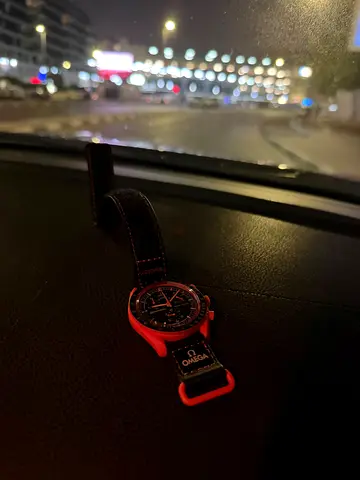 Omega Speedmaster-inspired Men's Sports Watch with Red Accents (Pre-owned)