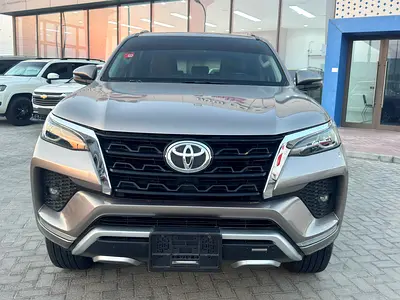 2022 Toyota Fortuner VXR 4.0L V6 GCC Specs