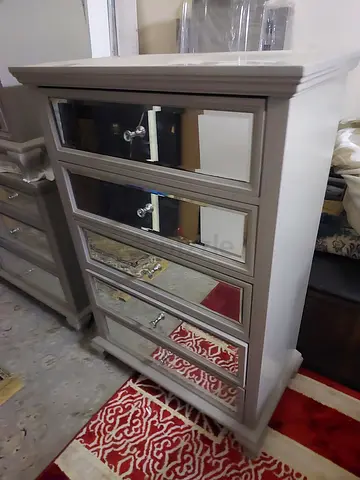 Chest of drawers 5