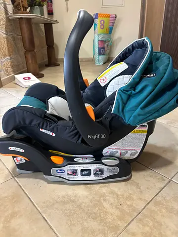 Graco KeyFit 30 Infant Car Seat with Base - perfect condition