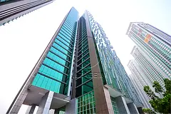 VACANT and Spacious Unit with Marina Views