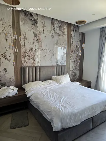 king size bed with matras 350