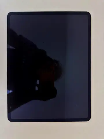 Ipad Air M3 13” 128 gb under warranty until Dec 2026