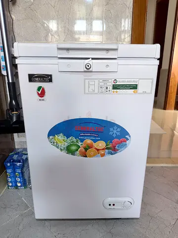 Small Chest Freezer - Good Condition, 100-150L (White)