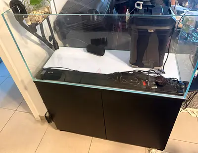 90cm aquarium with cabinet light and filter