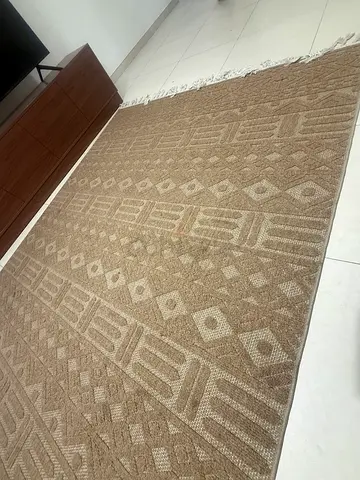 Beige geometric flatweave rug with fringe - good condition 3m x2m large size