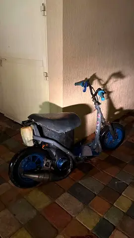 Small kids' motorized scooter / minibike - needs work