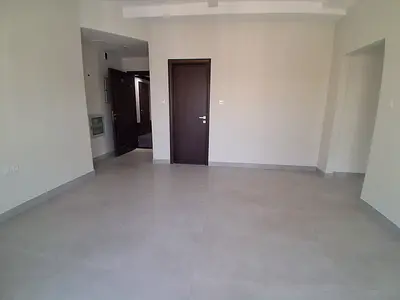 Brand New Building Luxury Apartments 2Bhk With 2 Bathroom Waldroop Cal To Ali Bhatti