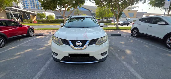 Nissan X-Trail 2015 SV GCC Specs