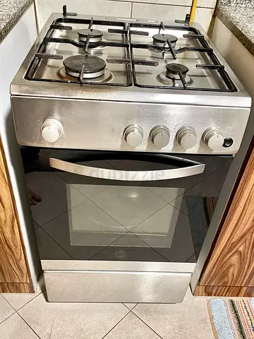 Urgent sale : cooking range