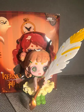 Keeno Mystery Mini Figure with Feather Pen - Cute Collectible