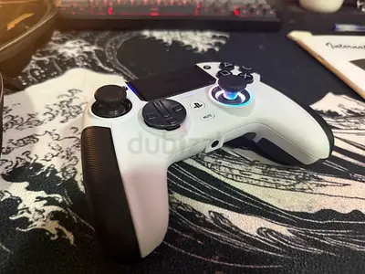 Pro controller- Nacon Revolution 5 Pro White - PlayStation 5,PS4 and PC