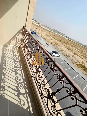 Hot Offer Lavish 3BHK With Balcony Open View