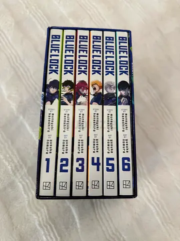 Blue Lock manga volumes 1-6 (English edition) - good condition small marks on 1-2 books overall good