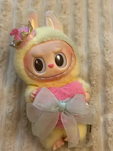 bag charm labubu