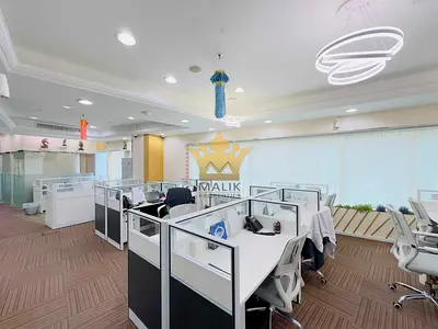 Glass Fitted Office / Chiller free / Elegant and Spacious