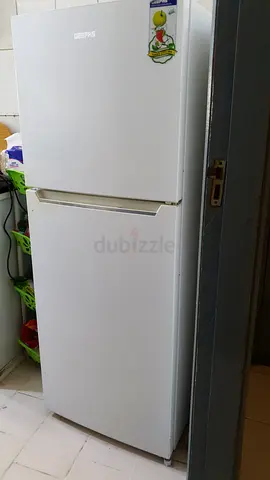 Geepas GRF2708WPN 270L Double Door Refrigerator