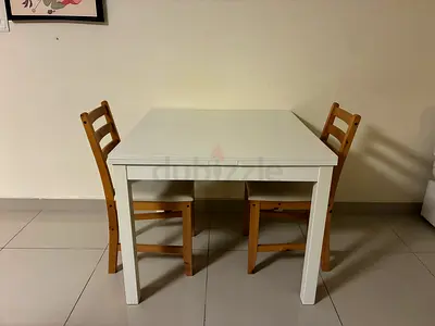 IKEA Extendable Dining Set – Off-White color Table 90x90cm with 2 chairs