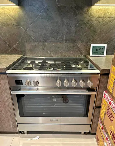 Bosch Series 8 Top Gas Oven Electric Cooker range 90x60cm