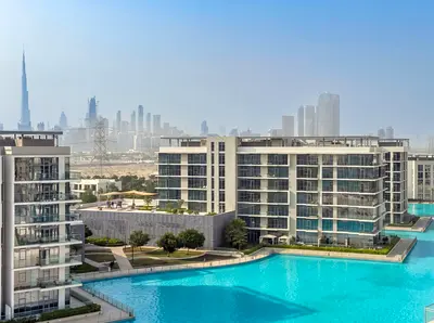 Skyline View | Vacant | Prime Location|