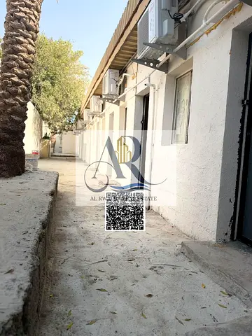 فرصة مميزة للشركات وأصحاب الأعمال الباحثين عن مخيم مستقل ومجهز للسكن الجماعي في موقع مناسب داخل المنطقة الصناعية 4، مع توفر غرف واسعة ومرافق أساسية