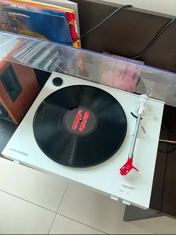 Audio-Technica Turntable with Vinyl Record – Good Working Condition