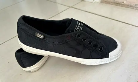 Coach size 37.5 (new)