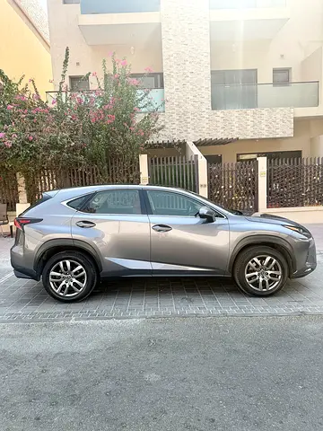 صورة 4 لـ 2019 Lexus NX-SERIES