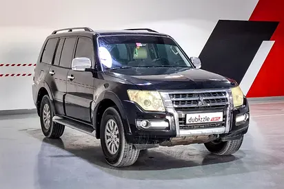 AED 1748/month | 2015 Mitsubishi Pajero  | GCC Specs | Ref#533625