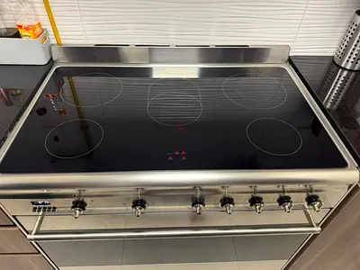 Smeg Latest Model Electric Ceramic cooking range Oven 90x60cm