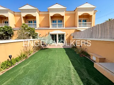 Vacant | Single Row | Landscaped | Open Landing