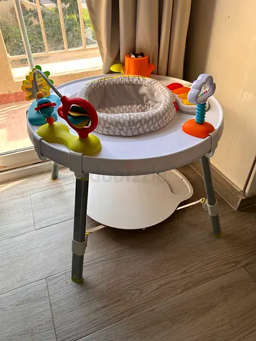 Baby activity jumper SkipHop activity centre - Good condition