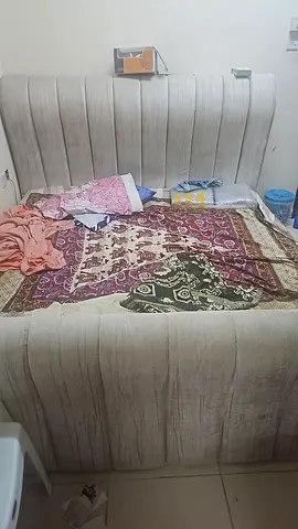 Queen bed