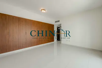 BIG LAY OUT | BRIGHT 2 BHK | PARKING | SWIMMING POOL | AND MANY MORE | CALL US TODAY!