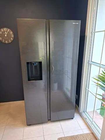 Samsung Digital Black Side By side refrigerator freezer water dispenser
