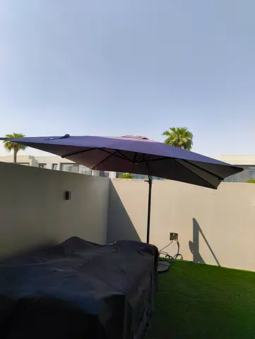 Garden Umbrella in perfect condition