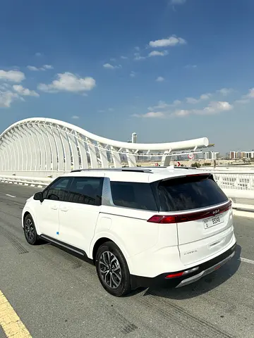 2024 KIA CARNIVAL photo 5