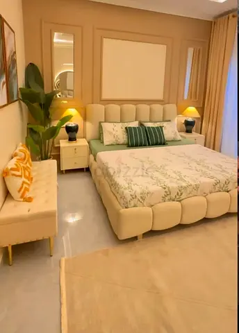 Brand New beige colour 160*200 queen size bubble bed