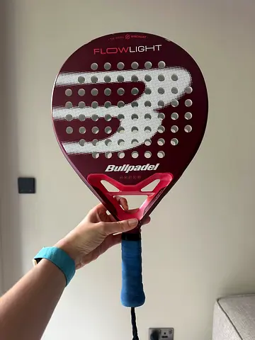 Bullpadel Flow Light 25 racket
