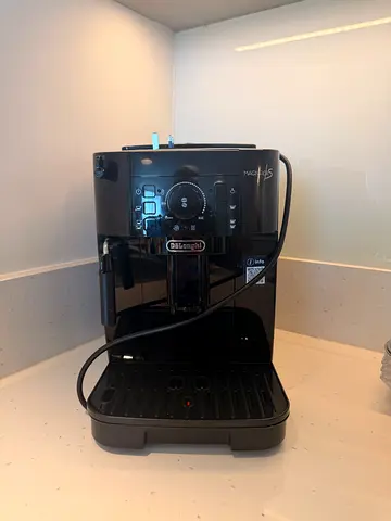 De'Longhi Espresso/Coffee Machine - Good Working Condition