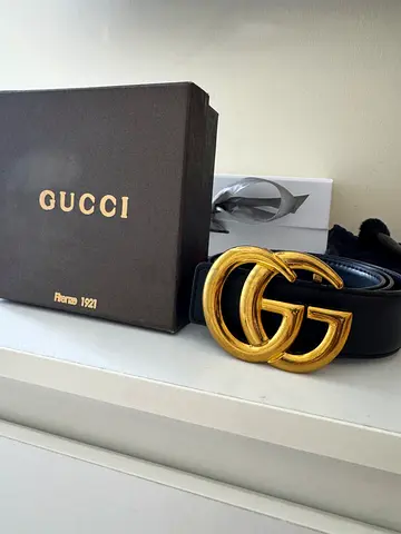Pre-owned Black Gucci Leather Belt with Gold Double G Buckle (Boxed)