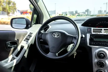 2008 Toyota YARIS — фото 5