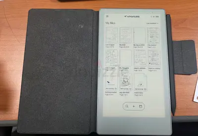 reMarkable 2 e-ink Tablet with Folio Cover and Marker - Excellent condition