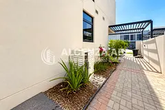 UNFURNISHED | SPACIOUS LAYOUT |COMMUNITY LIFESTYLE