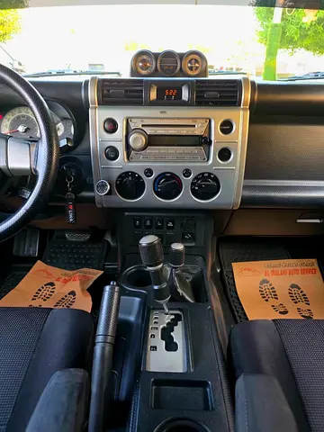 صورة مصغرة 16 لـ 2009 Toyota FJ CRUISER