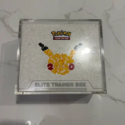 Pokémon Elite Trainer Box 20th Anniversary (sealed in display case)