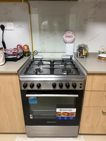 Used Westpoint 4-Burner Gas Cooker with Oven - Good Working Condition